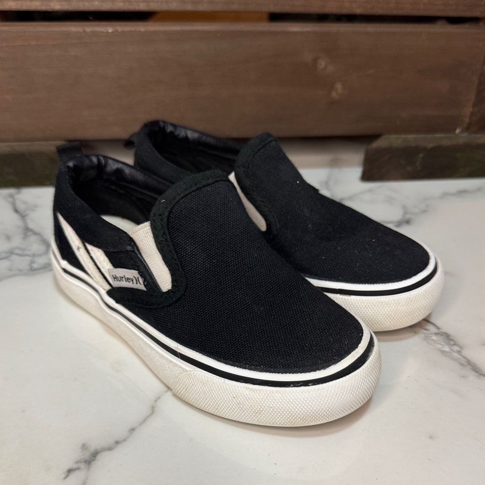 Hurley Black and White Slip-On Shoes for Kids Size 9